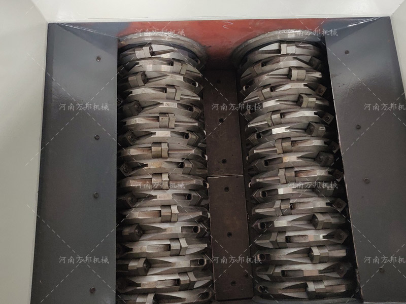塑料撕碎機